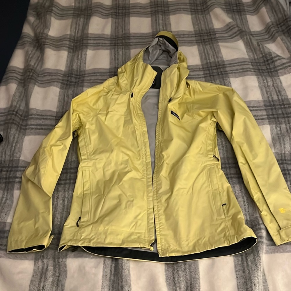 Patagonia H2NO Medium